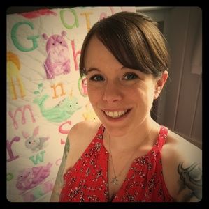 Meet your Posher, Victoria